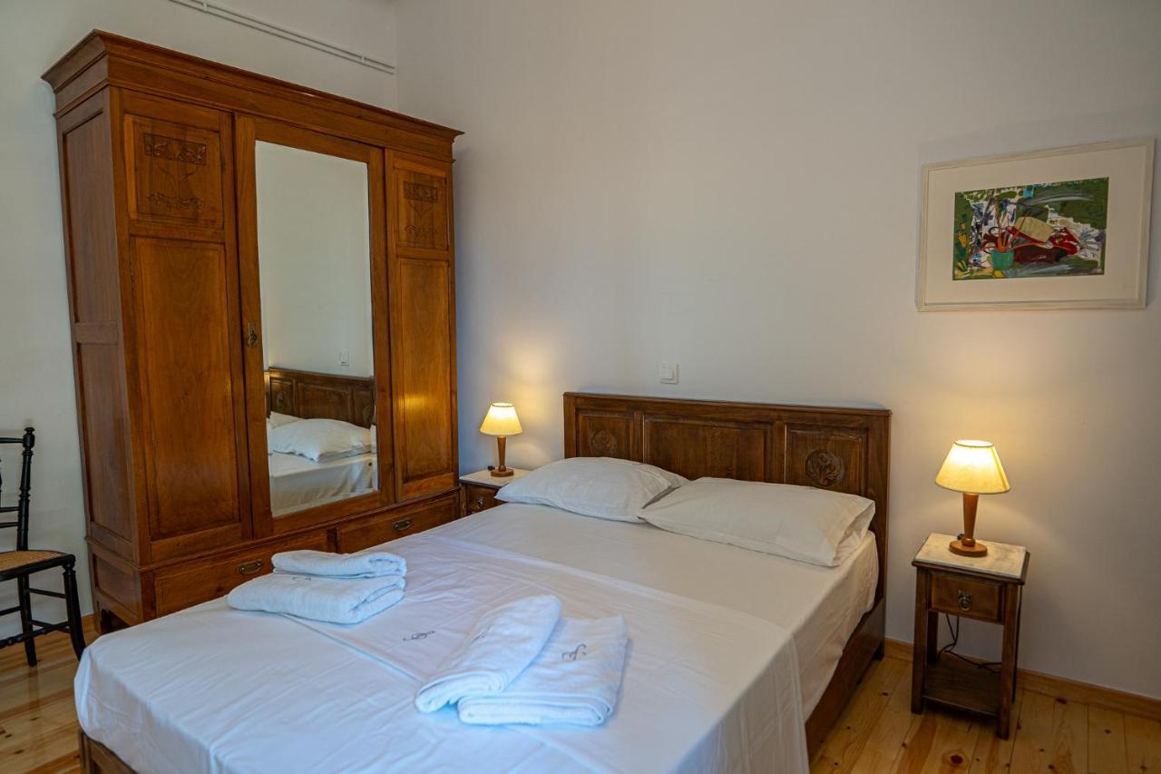A Painter's House In Plaka Apartment Athens