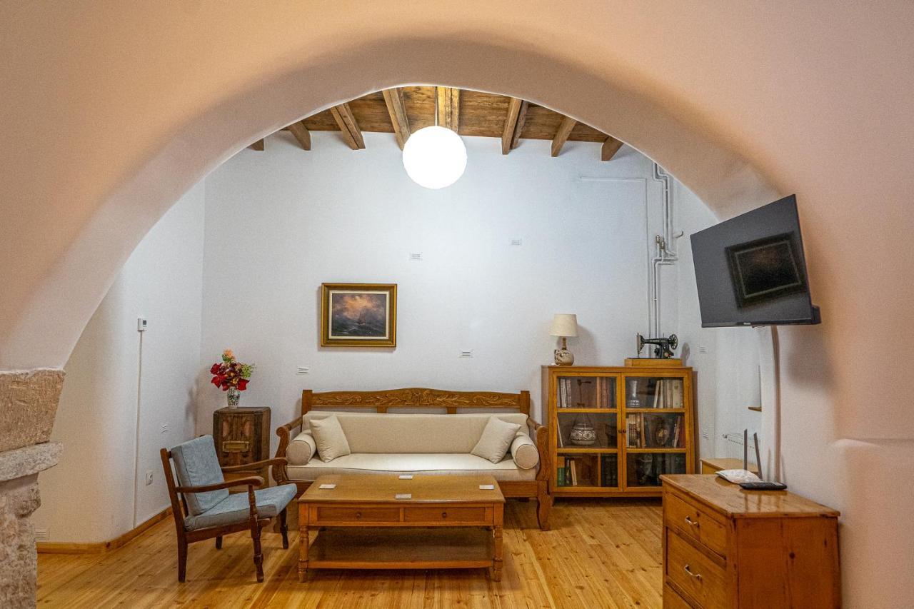 Apartment A Painter's House In Plaka Athens
