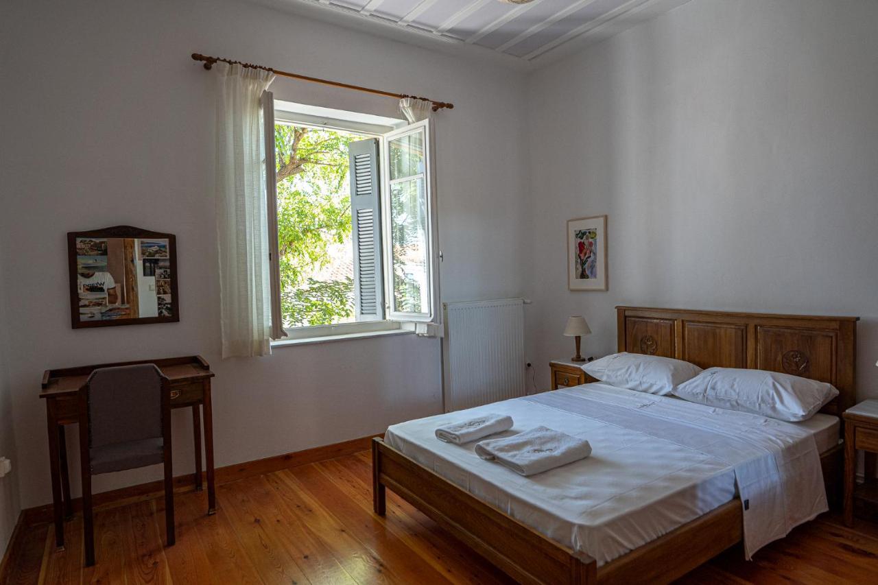 A Painter's House In Plaka Appartement *