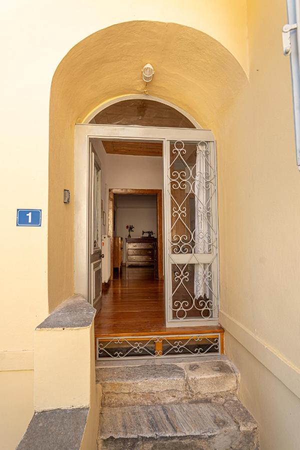 A Painter's House In Plaka Appartement Athènes