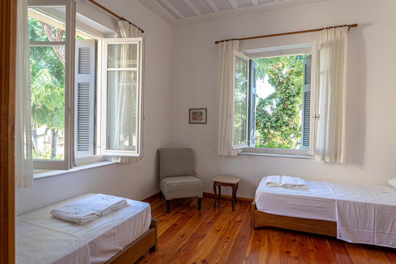 A Painter's House In Plaka Athènes
