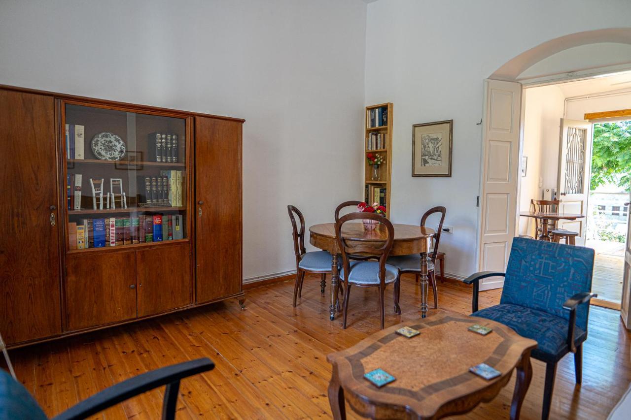 A Painter's House In Plaka Appartement Athènes